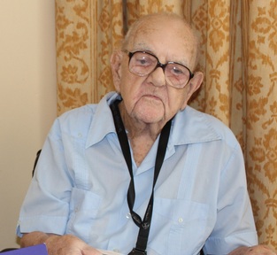 London s oldest man who cut the hair of Charlton Heston turns 108