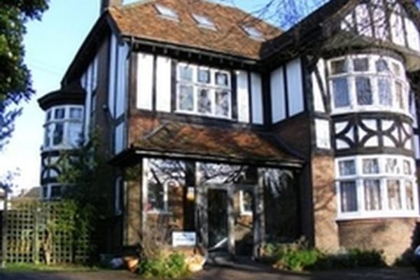 Tudor House, 76 West Street