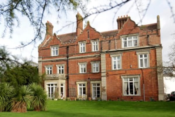 Mount Ephraim House, Tunbridge Wells, Kent