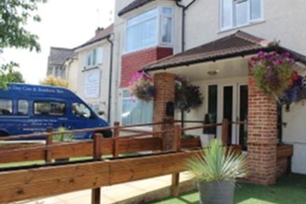 Ash Grove Care Home - Specialise Dementia, 8-10 Woodville Road