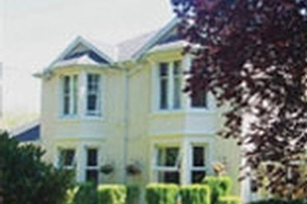 Lorna House, 70 Devons' Road