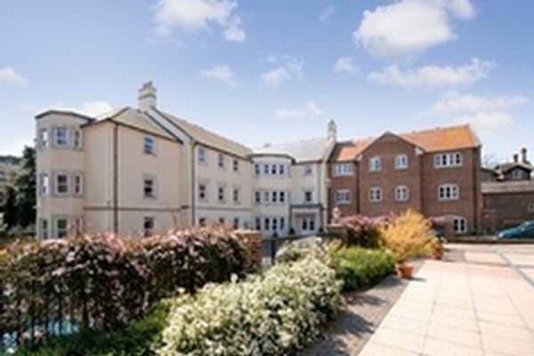 Somerleigh Court Nursing Home, Somerleigh Road