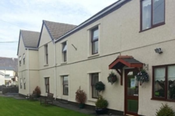 Garnant House, 75 Cwmamman Road