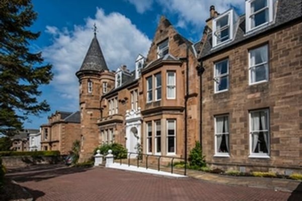 Glencairn Care Home, 8 Chalmers Crescent