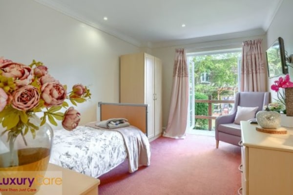 Aranlaw House Care Home BH13 6HZ