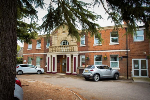 Bosworth Court Nursing Home, Station Road