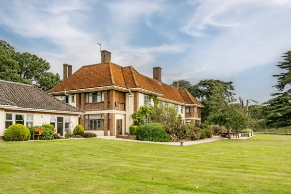 Brooke House, Brooke Gardens