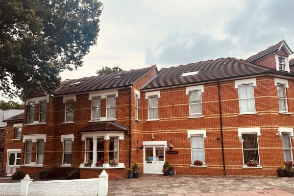 St Aubyns Nursing Home, 35 Priestlands Park Road