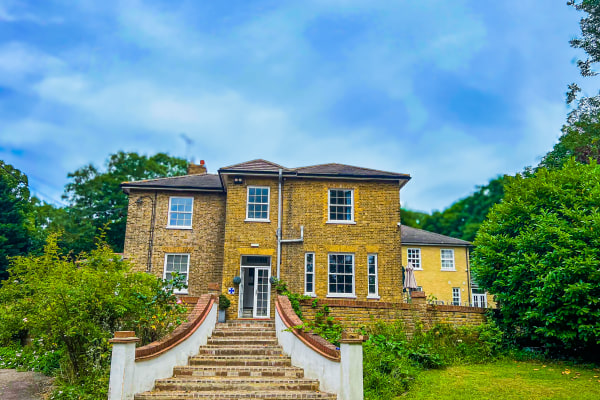 Kentwood House, Darenth Road South