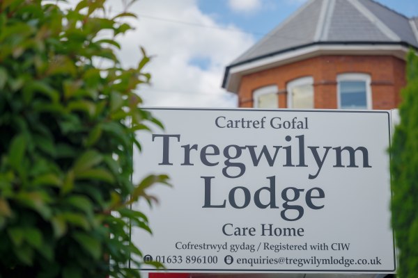 Tregwilym Lodge Nursing and Residential Home, 146/152 Tregwilym Road