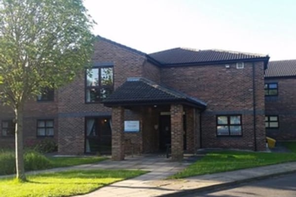 Earls Lodge Care Home, Queen Elizabeth Road