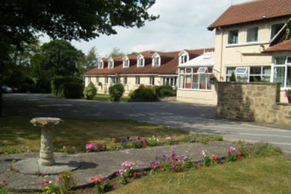 Oaklands Nursing Home, Gilsthwaite Lane