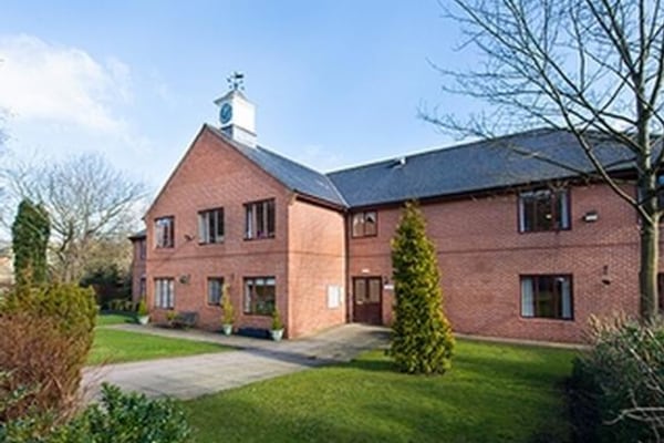 Washington Lodge Nursing Home, The Avenue