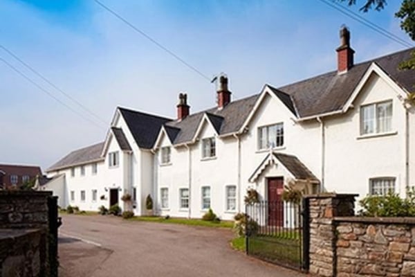 Pentwyn House Nursing Home, 166 Marshfield Road