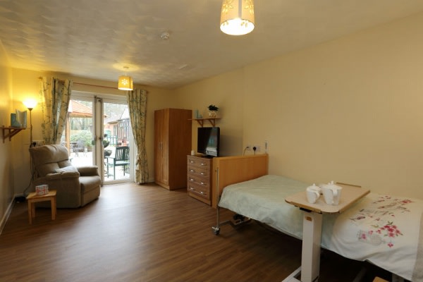 Station House care home, Victoria Avenue, Crewe, Cheshire CW2 7SF | 24 ...