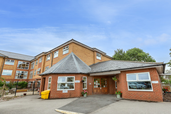 Dovecote Manor, Milton Keynes, Buckinghamshire