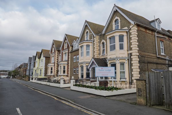 Tudor Lodge EMI/Residential Home, 18/20 Manor Road