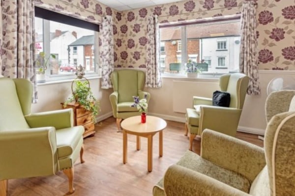 Chatsworth Lodge Care Home, Chatsworth Road