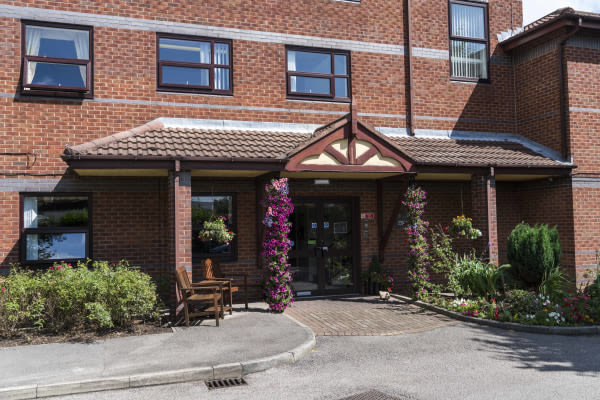 Leighton Court Care Home, 112 Manor Road