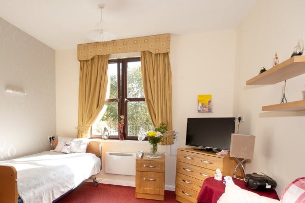 Laurels Lodge Care Home, Station Road