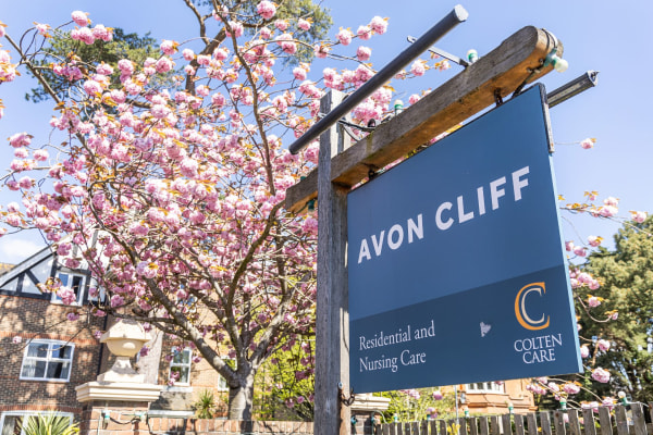 Avon Cliff, 50/52 Christchurch Road