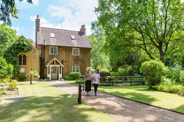 St Christopher's, Ascot Priory