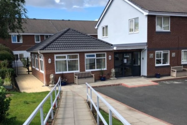 Castleview Care Home, Howling Lane