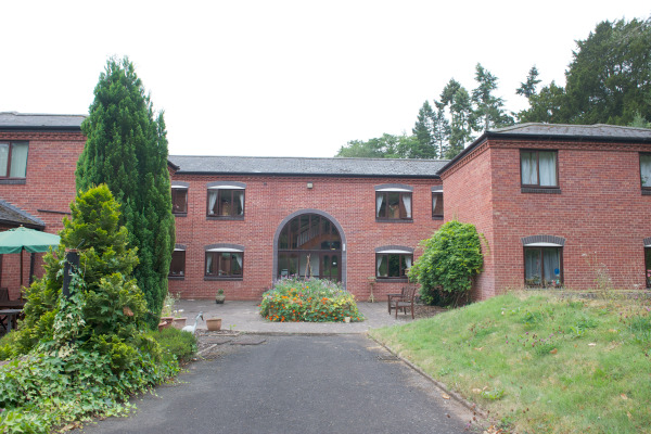 Prestwood Coach House, Wolverhampton Road