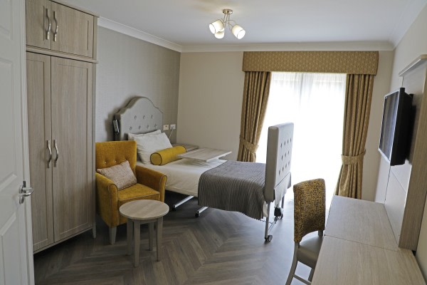 Carter House Care Home, 1-2 Farnham Gardens