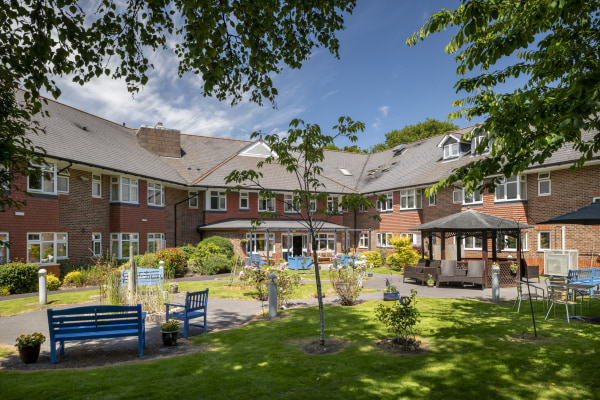 Coombe End Court, Marlborough, Wiltshire