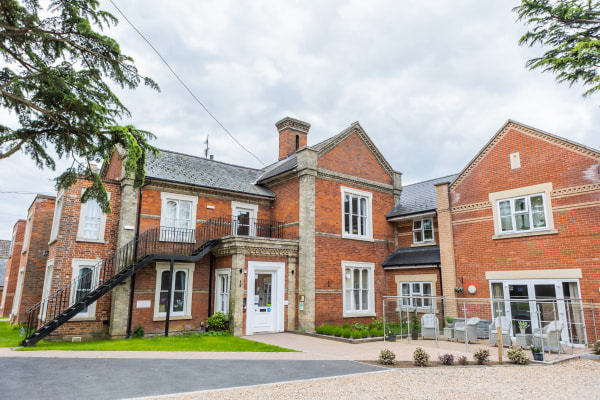 Cedars Place, Sudbury Road