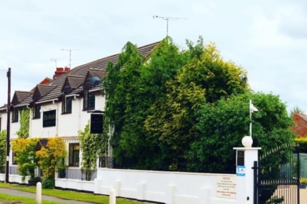 The Stables, Castle Road