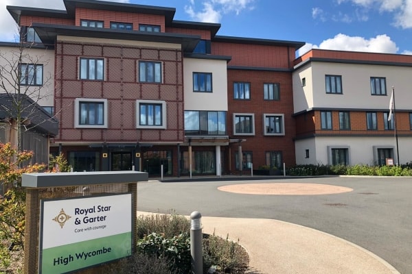 Royal Star & Garter - High Wycombe, Hughenden Avenue