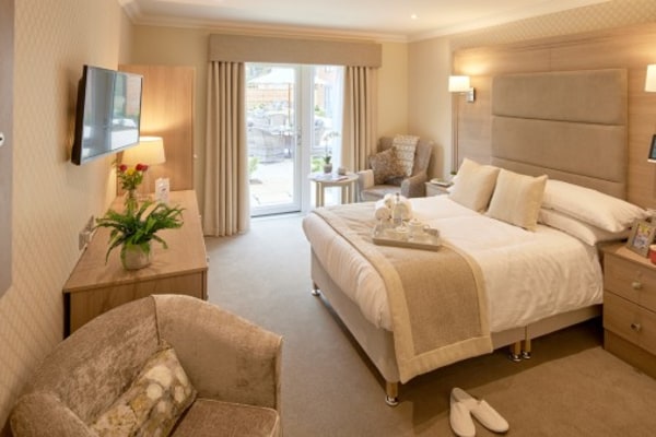 Squires Mews Care Home - Avery Healthcare, Northampton, Northamptonshire