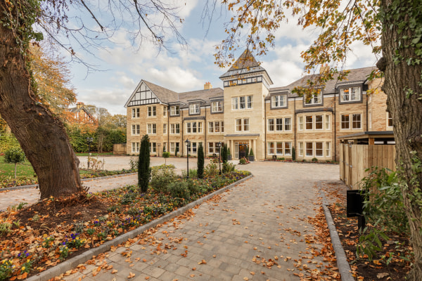 The Manor House Roundhay Care Home, 6/ 6A Park Avenue