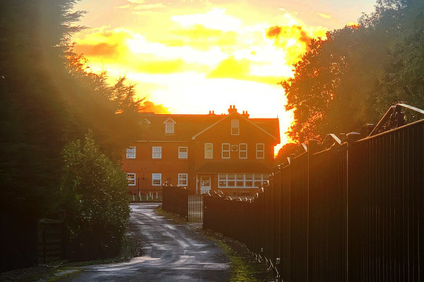 Wensley House, Bell Common