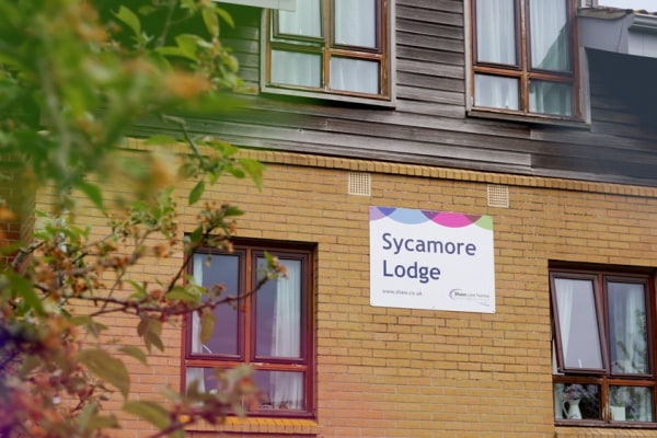 Sycamore Lodge, Lodge Lane