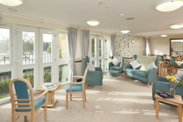 Lakeside Care Home RG6 7BY