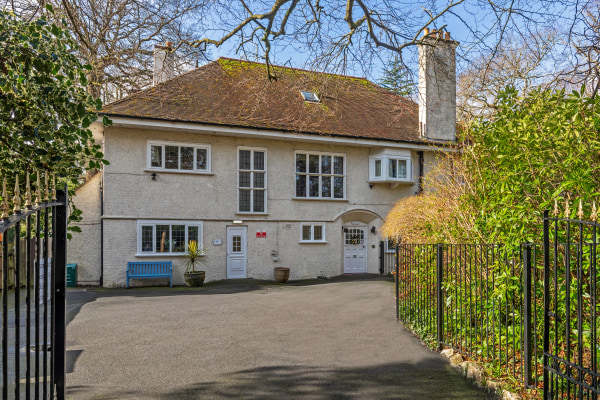 Adamscourt, 7 Talbot Avenue