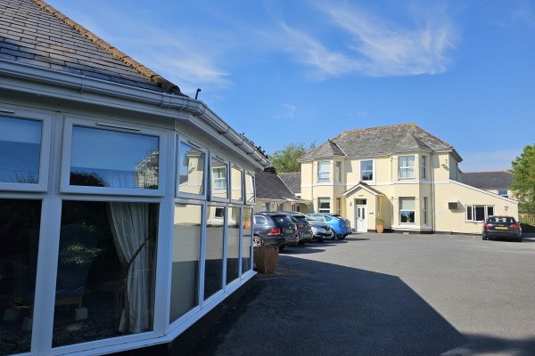 Windward House, Totnes Road