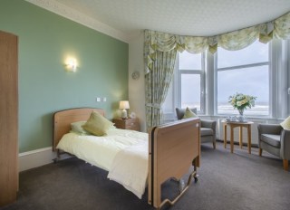 Queens Care Home The Esplanade 34 Ardayre Road Prestwick Ayrshire Ka9 1ql 29 Reviews