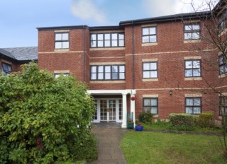 Manor Farm Care Home, London, London