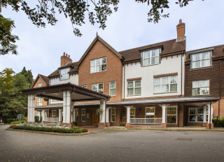 Esher Manor Care Home - Avery Collection