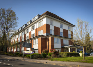 Signature Bentley House, Hertford, Hertfordshire