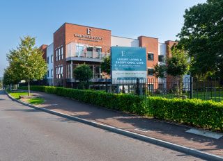 Care Homes belonging to Earlsfield Court