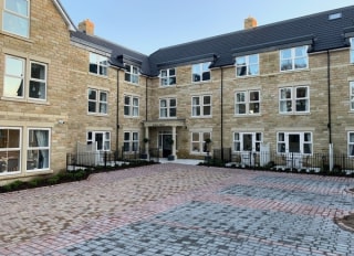 Hutton Manor, Pudsey, West Yorkshire