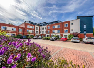 Care Homes belonging to Wellen Court, Schoen Clinic York