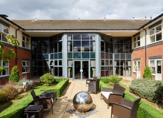 Acorn Lodge Care Home - Avery Healthcare, Nuneaton, Warwickshire