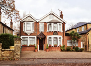 Deer Lodge, Teddington, London