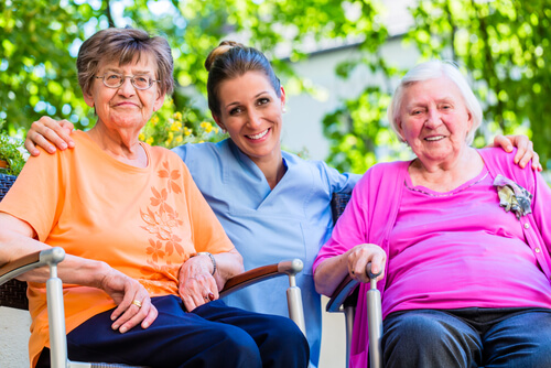 Who works in a care home? Staff and visiting health professionals ...